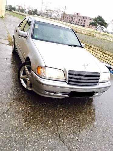 Mercedes C 220 2000, 385,000 km - 2.2 l - Bakı