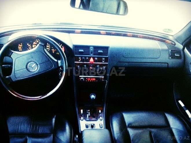 Mercedes C 220 2000, 385,000 km - 2.2 l - Bakı
