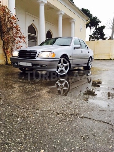 Mercedes C 220 2000, 380,000 km - 2.2 l - Bakı