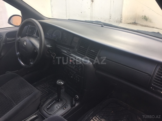 Opel Vectra 1997, 220,000 km - 2.0 l - Bakı