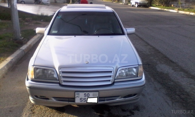 Mercedes C 230 2000, 129,000 km - 2.3 l - Bakı