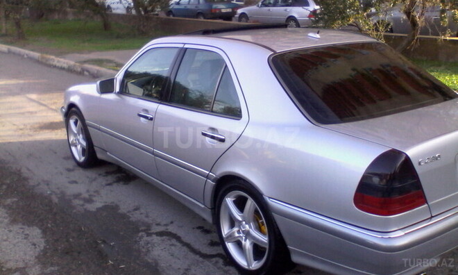 Mercedes C 230 2000, 129,000 km - 2.3 l - Bakı