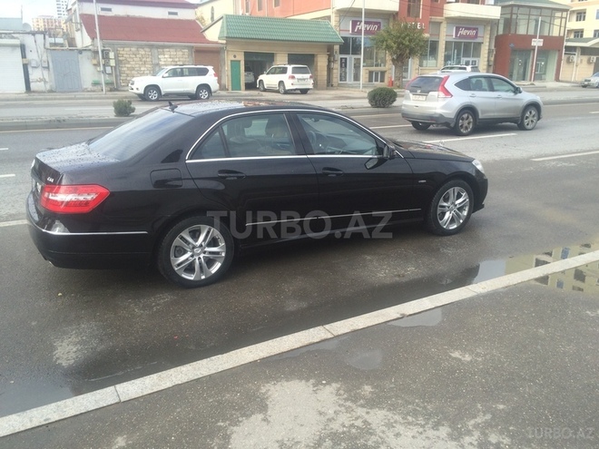 Mercedes E 350 2009, 113,000 km - 3.5 l - Bakı