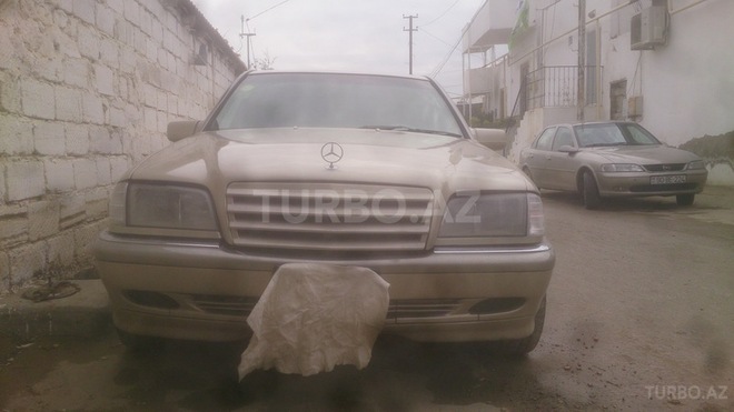 Mercedes C 230 1997, 255,500 km - 2.3 l - Bakı