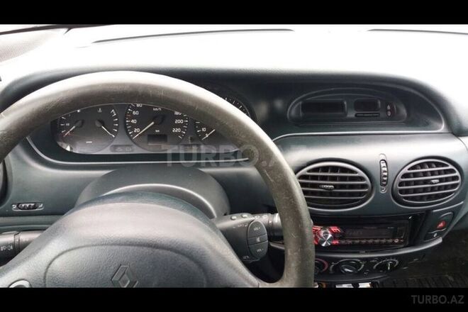 Renault Megane 1998, 227,000 km - 1.6 l - Bakı