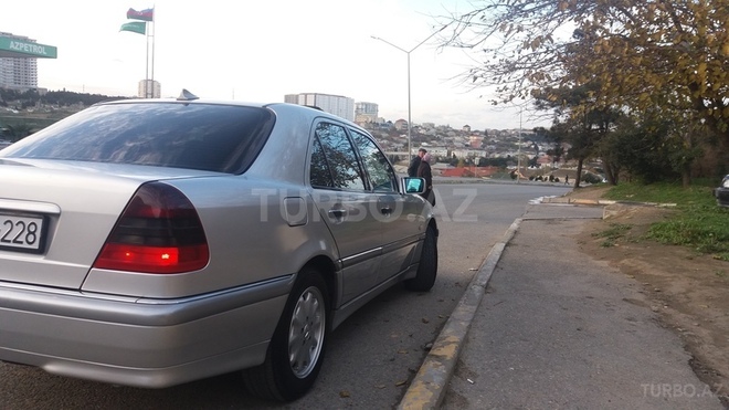 Mercedes C 180 1999, 23,000 km - 1.8 л - Bakı