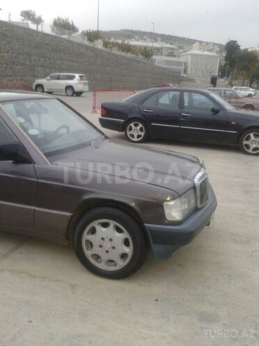 Mercedes 190 1990, 320,000 km - 2.0 l - Bakı