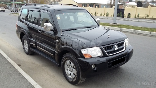 Mitsubishi Pajero 2005, 190,000 km - 3.0 l - Gəncə
