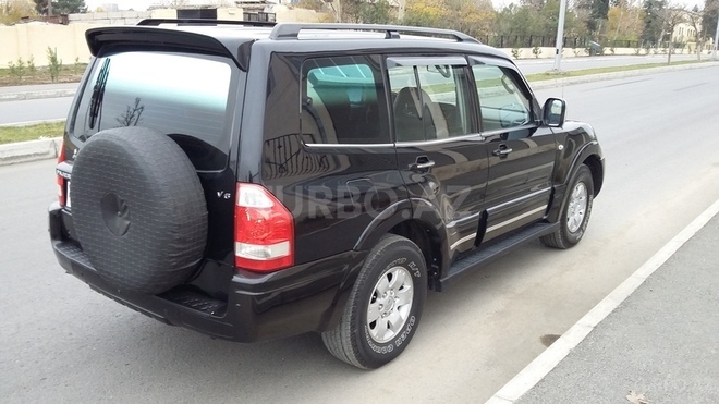 Mitsubishi Pajero 2005, 190,000 km - 3.0 l - Gəncə