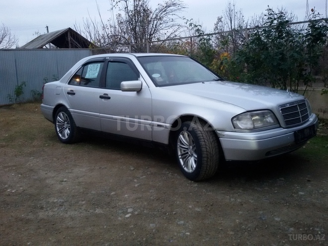 Mercedes C 180 1997, 300,000 km - 1.8 l - Füzuli
