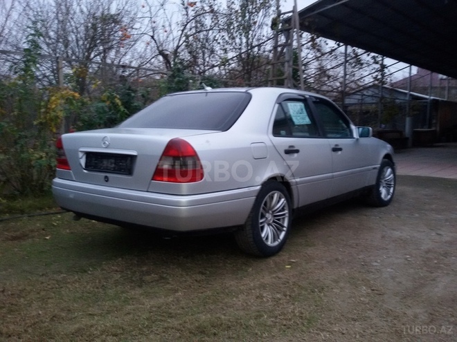 Mercedes C 180 1997, 300,000 km - 1.8 l - Füzuli