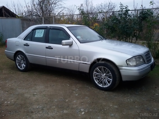 Mercedes C 180 1997, 300,000 km - 1.8 l - Füzuli