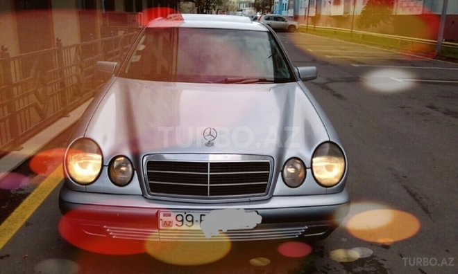 Mercedes E 220 1998, 380,000 km - 2.2 l - Sumqayıt