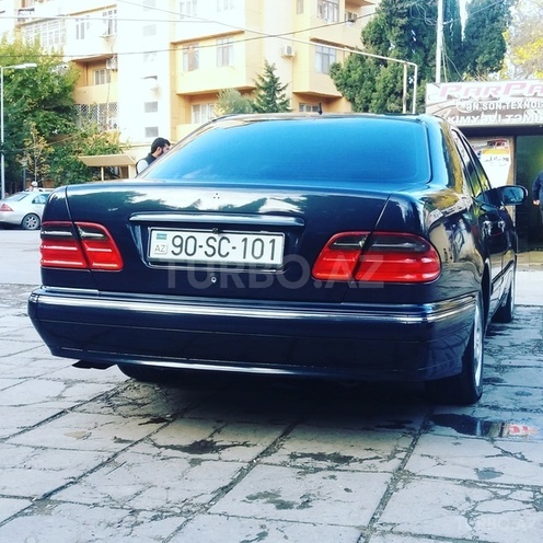 Mercedes E 280 2000, 236,000 km - 2.8 l - Bakı