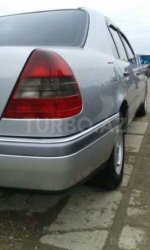 Mercedes C 220 1996, 265,000 km - 2.2 l - Sumqayıt