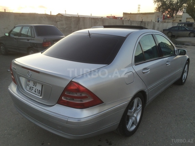 Mercedes C 240 2001, 300,000 km - 2.6 l - Sumqayıt