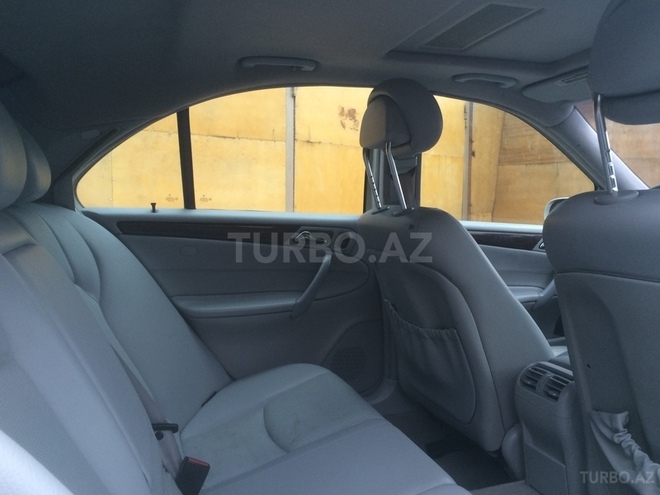 Mercedes C 240 2001, 300,000 km - 2.6 l - Sumqayıt