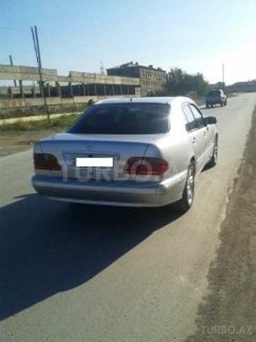 Mercedes E 270 1999, 414,000 km - 2.7 l - Bakı