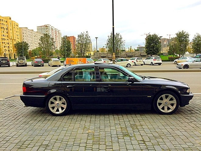 BMW 740 2000, 397,000 km - 4.0 l - Bakı