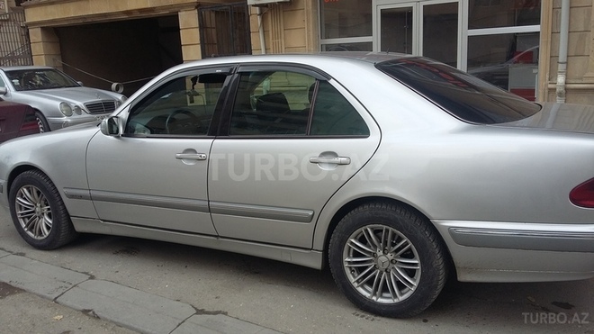 Mercedes E 270 2000, 344,000 km - 2.7 l - Bakı