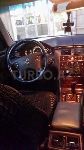 Mercedes E 270 2000, 344,000 km - 2.7 l - Bakı