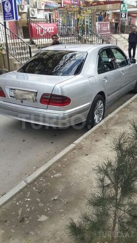 Mercedes E 270 2000, 344,000 km - 2.7 l - Bakı