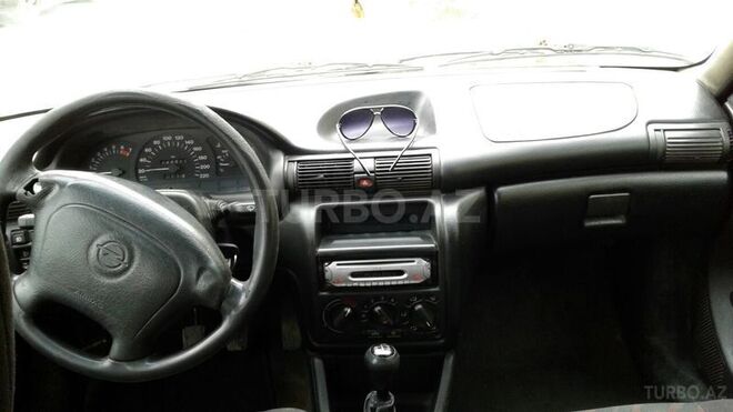 Opel Astra 1996, 280,000 km - 1.6 л - Bakı