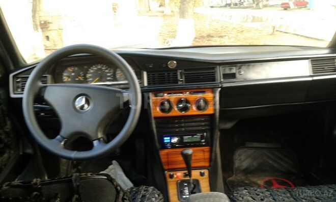 Mercedes 190 1992, 420,150 km - 2.0 l - Sumqayıt
