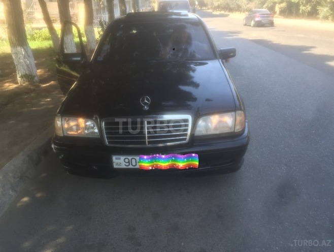 Mercedes C 230 1997, 256,000 km - 2.3 л - Bakı
