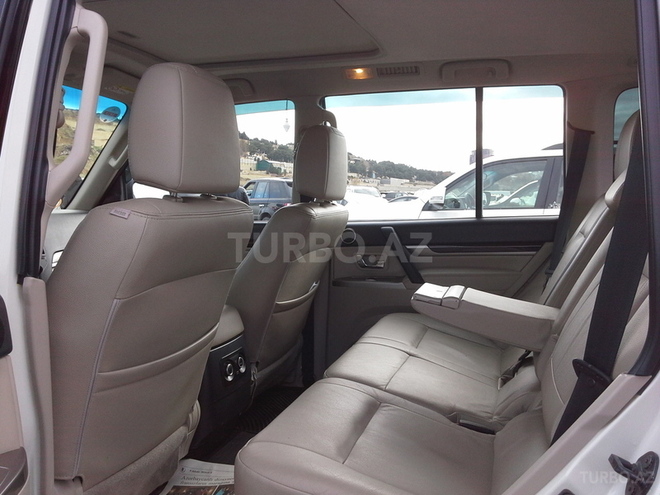 Mitsubishi Pajero 2014, 47,000 km - 3.8 l - Bakı