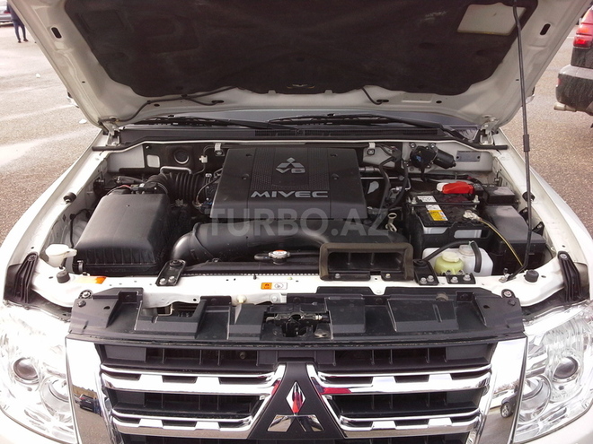 Mitsubishi Pajero 2014, 47,000 km - 3.8 l - Bakı