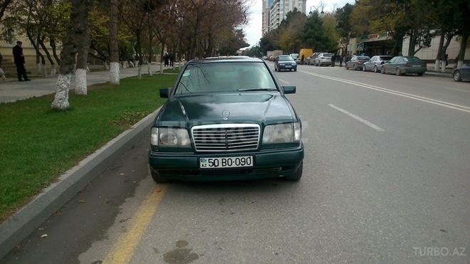 Mercedes E 260 1990, 250,000 km - 2.6 l - Sumqayıt