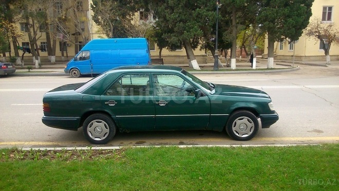 Mercedes E 260 1990, 250,000 km - 2.6 l - Sumqayıt