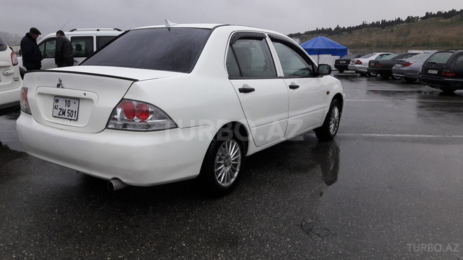 Mitsubishi Lancer 2004, 315,000 km - 1.3 л - Bakı