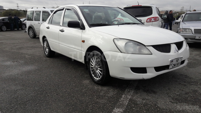 Mitsubishi Lancer 2004, 315,000 km - 1.3 л - Bakı