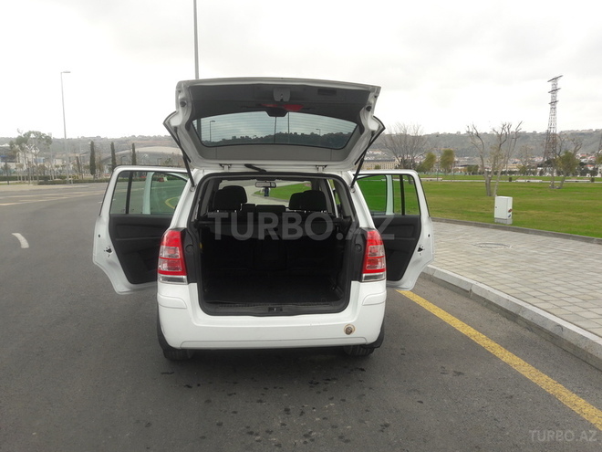 Opel Zafira 2006, 240,000 km - 1.9 l - Bakı