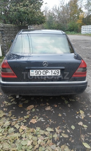 Mercedes B 180 1996, 43,000 km - 1.8 l - Zaqatala