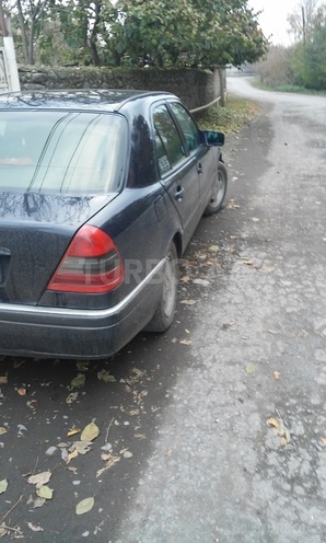 Mercedes B 180 1996, 43,000 km - 1.8 l - Zaqatala