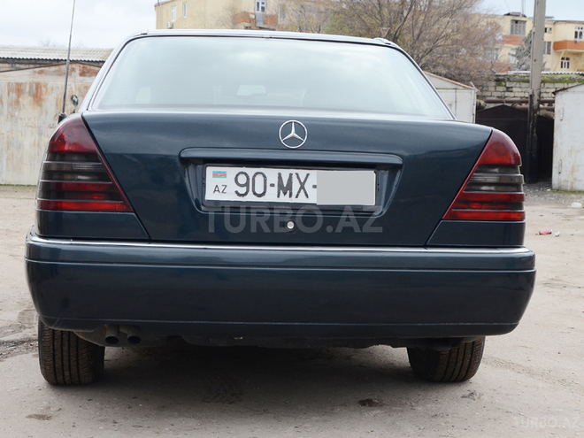Mercedes C 230 1997, 330,945 km - 2.3 l - Sumqayıt