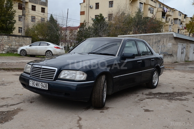Mercedes C 230 1997, 330,945 km - 2.3 l - Sumqayıt