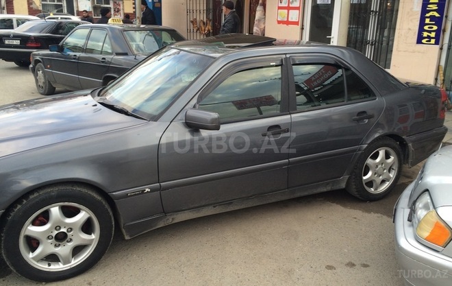 Mercedes C 180 1995, 255,000 km - 1.8 l - Bakı