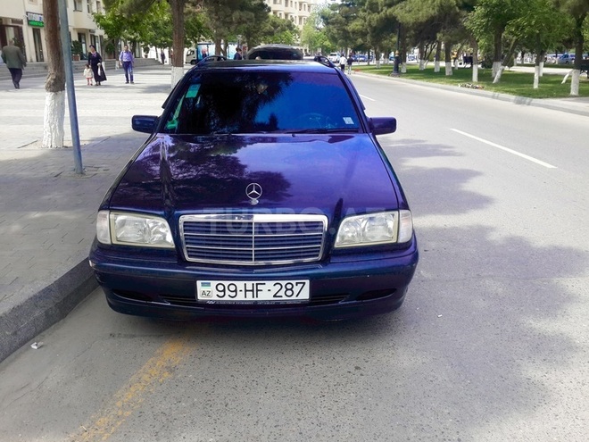 Mercedes C 180 1999, 327,000 km - 1.8 l - Sumqayıt
