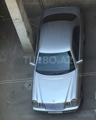 Mercedes E 220 1996, 360,000 km - 2.2 l - Sabirabad