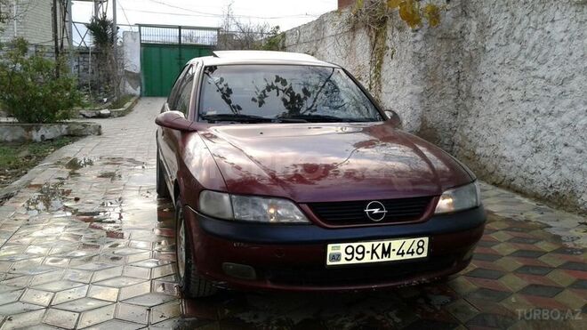 Opel Vectra 1996, 250,000 km - 1.8 л - Bakı