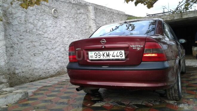 Opel Vectra 1996, 250,000 km - 1.8 л - Bakı