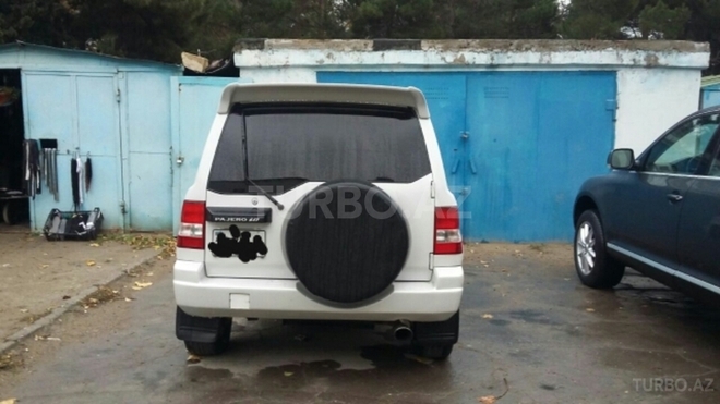 Mitsubishi Pajero io 1999, 214,000 km - 1.8 l - Sumqayıt