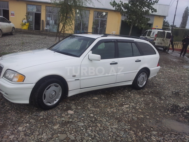 Mercedes C 200 1998, 270,000 km - 2.0 l - Xaçmaz
