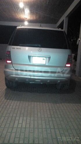 Mercedes ML 320 2002, 200,000 km - 3.2 l - Masallı