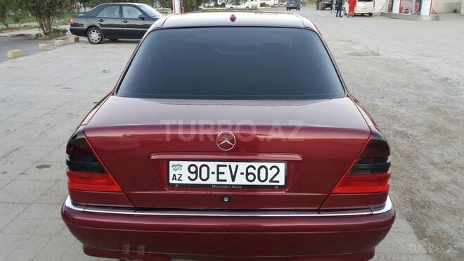 Mercedes C 240 1998, 200,000 km - 2.4 l - Sumqayıt