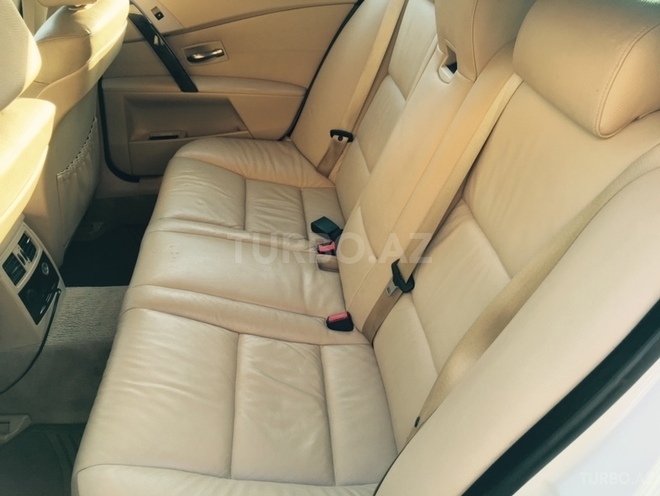 BMW 525 2007, 200,000 km - 3.0 l - Bakı
